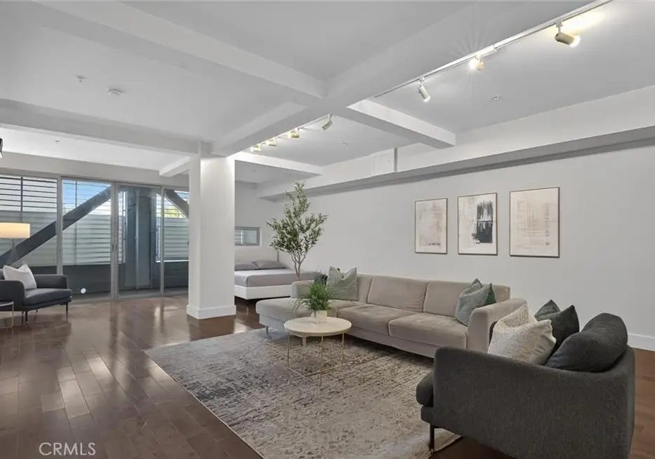 433 Pine #102, Long Beach, CA 90802 - #1