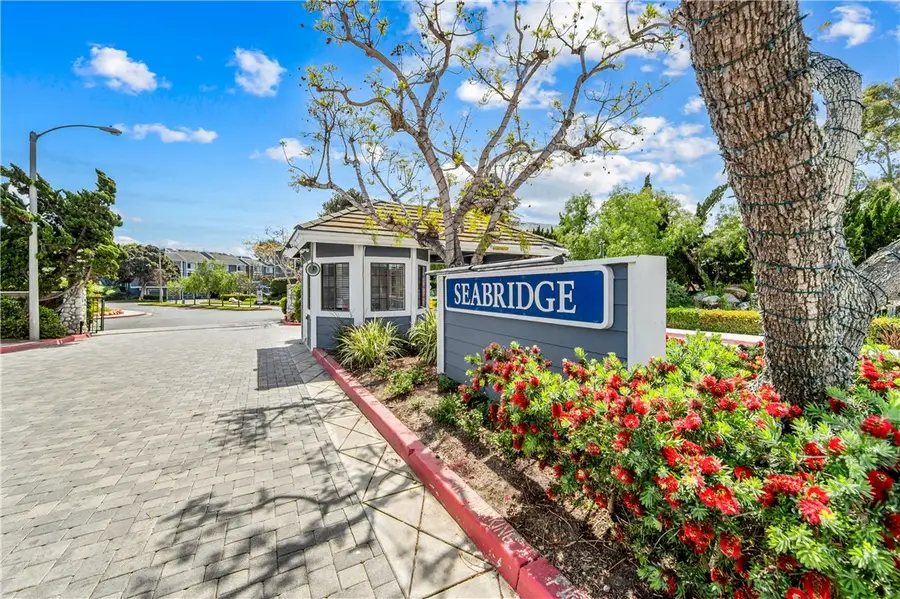 8192 Sandcove Cir #106, Huntington Beach, CA 92646 - #2