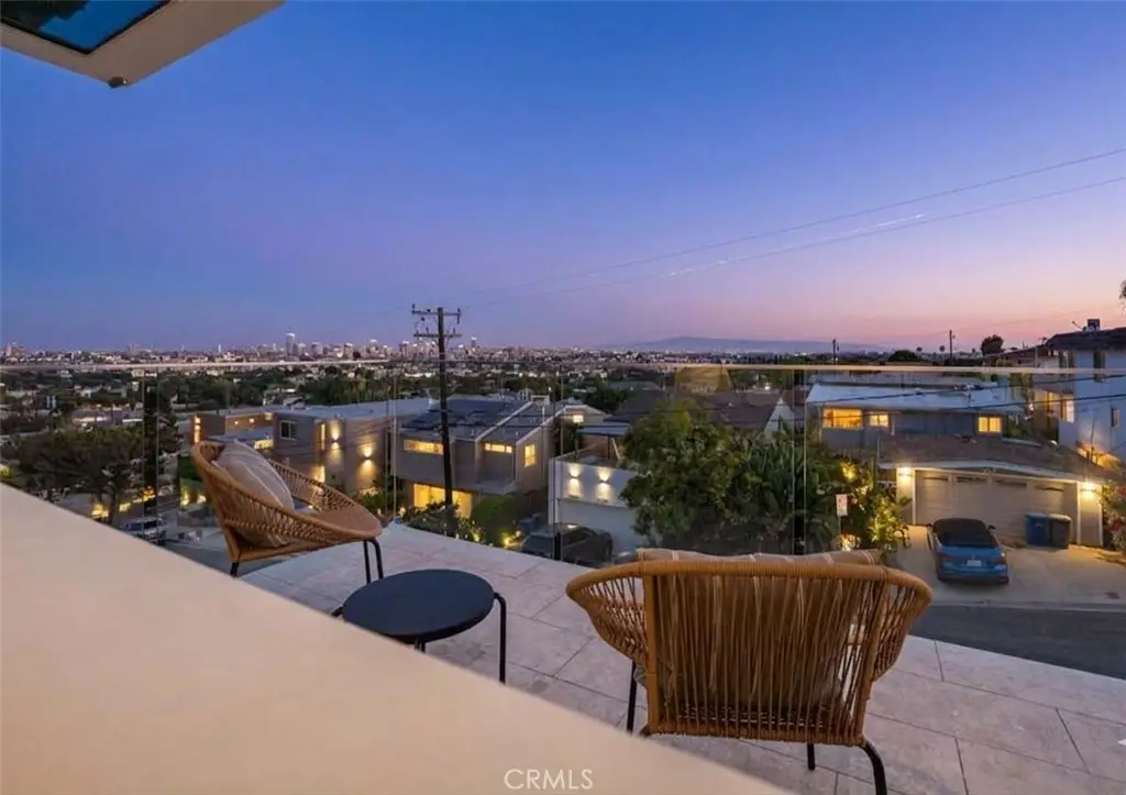 2076 Stanley Avenue, Signal Hill, CA 90755 - #1