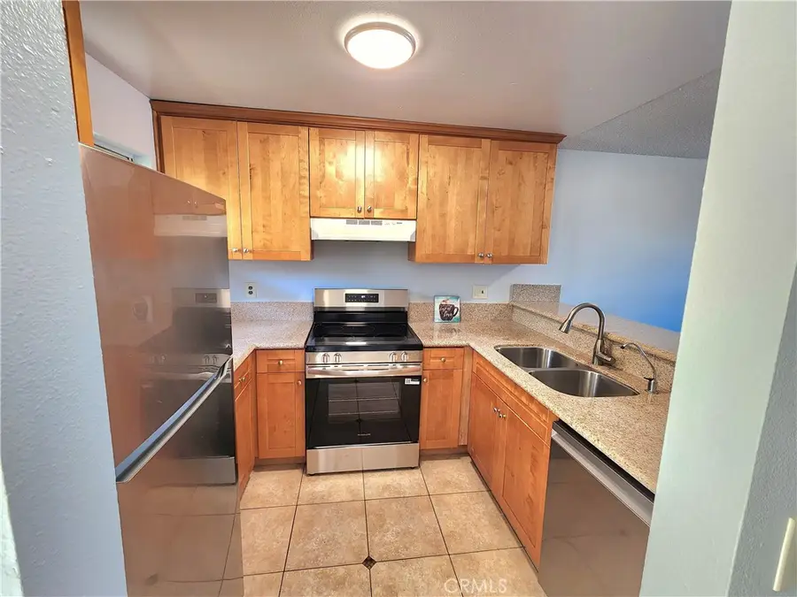 1629 Cherry #202, Long Beach, CA 90813 - #2