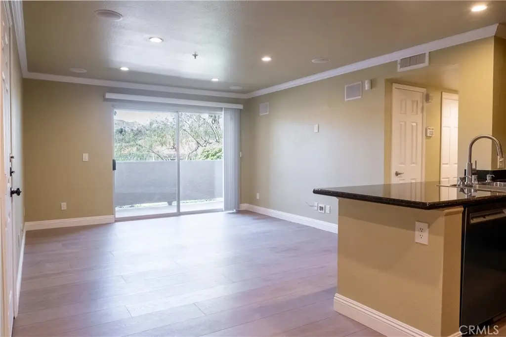 1035 La Terraza #104, Corona, CA 92879 - #1