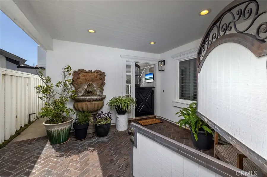 331 Walnut Street, Newport Beach, CA 92663 - #2