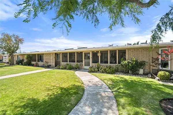 1240 Oakmont Road #M4-52H, Seal Beach, CA 90740