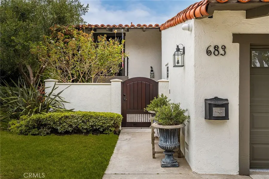 683 Vista Bonita, Newport Beach, CA 92660 - #3