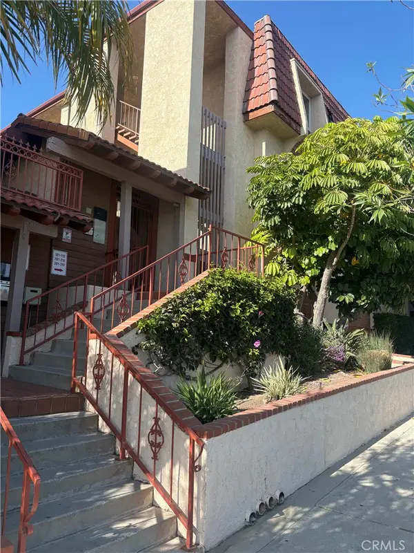 2101 E 21st #102, Signal Hill, CA 90755