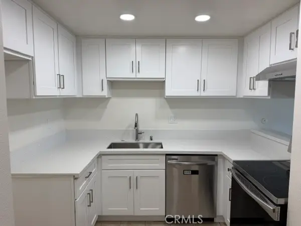 3054 Associated #26, Fullerton, CA 92835