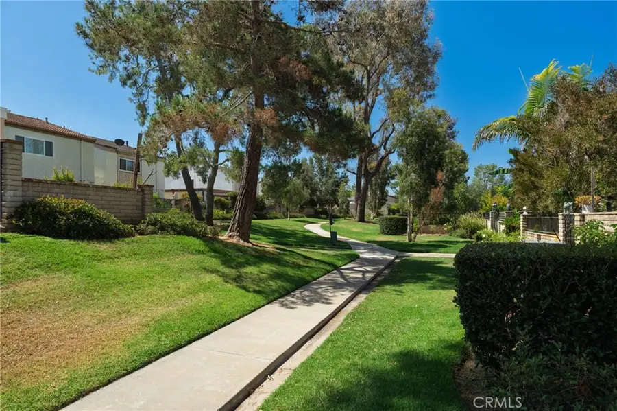 11 Redwood Tree, Irvine, CA 92612 - #3