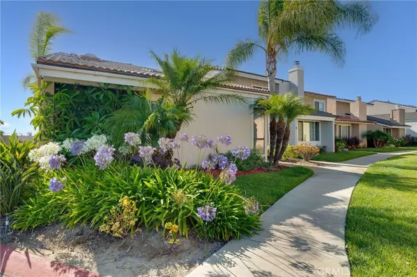 2 Windjammer Court, Long Beach, CA 90803