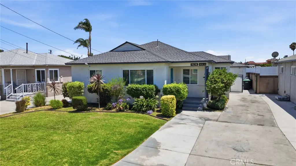 9138 Rendalia, Bellflower, CA 90706 - #1