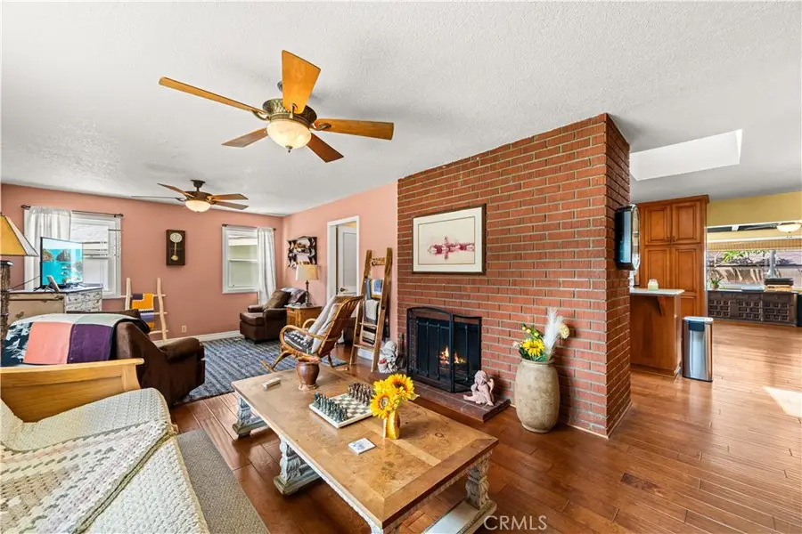 760 N Pine St, Orange, CA 92867 - #3