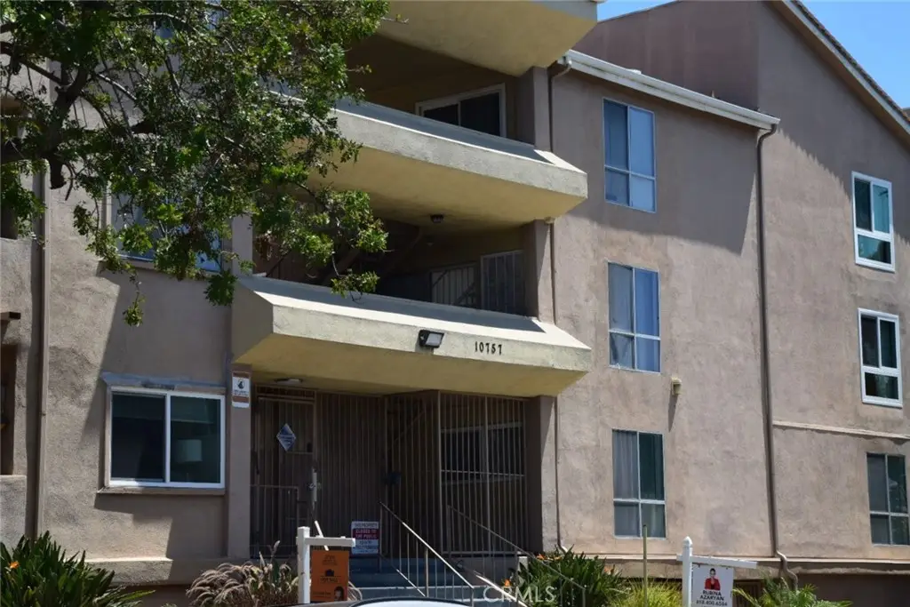 10757 Hortense, Toluca Lake, CA 91602 - #1