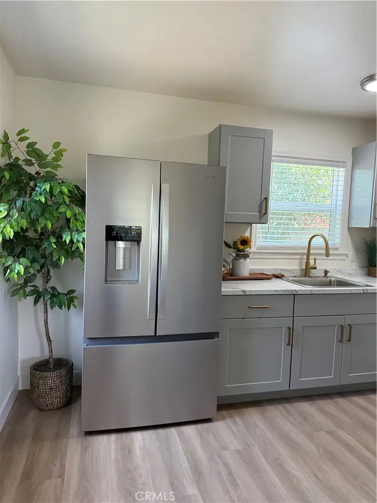 274 E Kingman St, San Bernardino, CA 92410 - #3