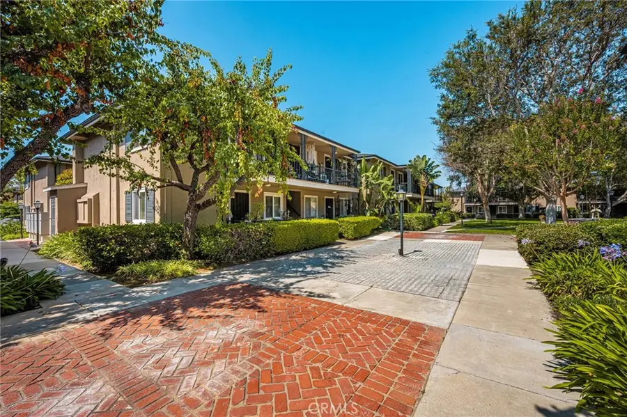 660 S Glassell, Orange, CA 92866 - #2