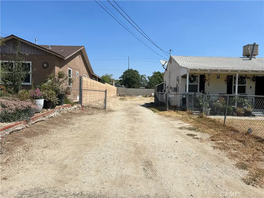 18044 Valencia, Fontana, CA 92335 - #2