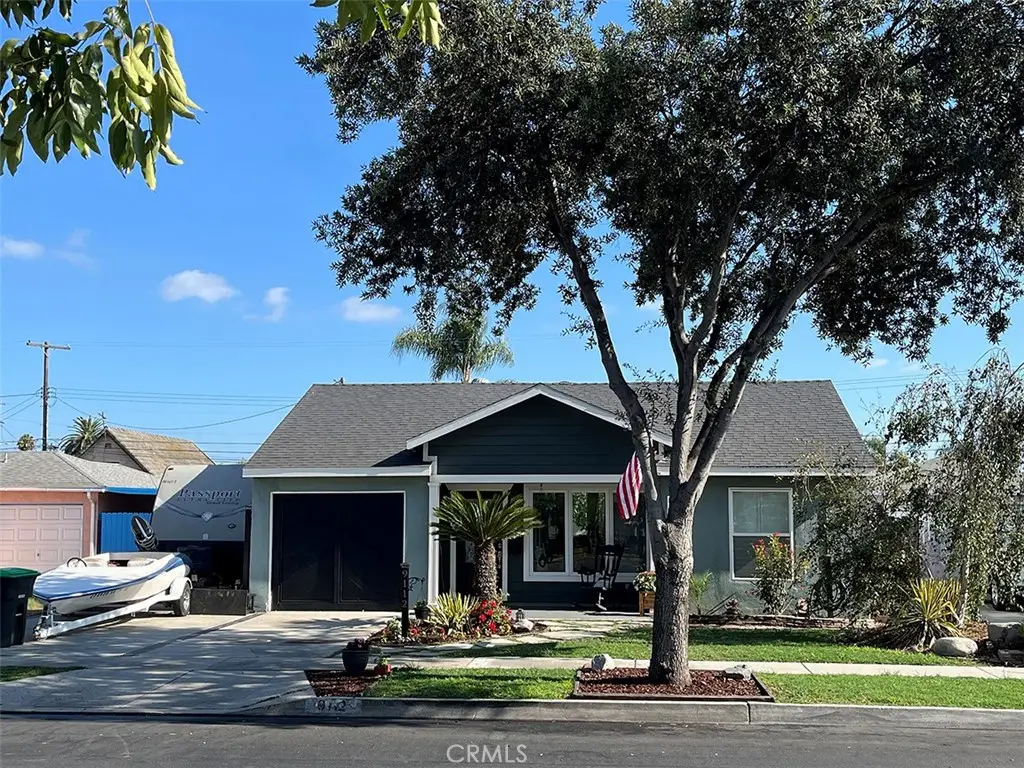 9112 Oak, Bellflower, CA 90706 - #1