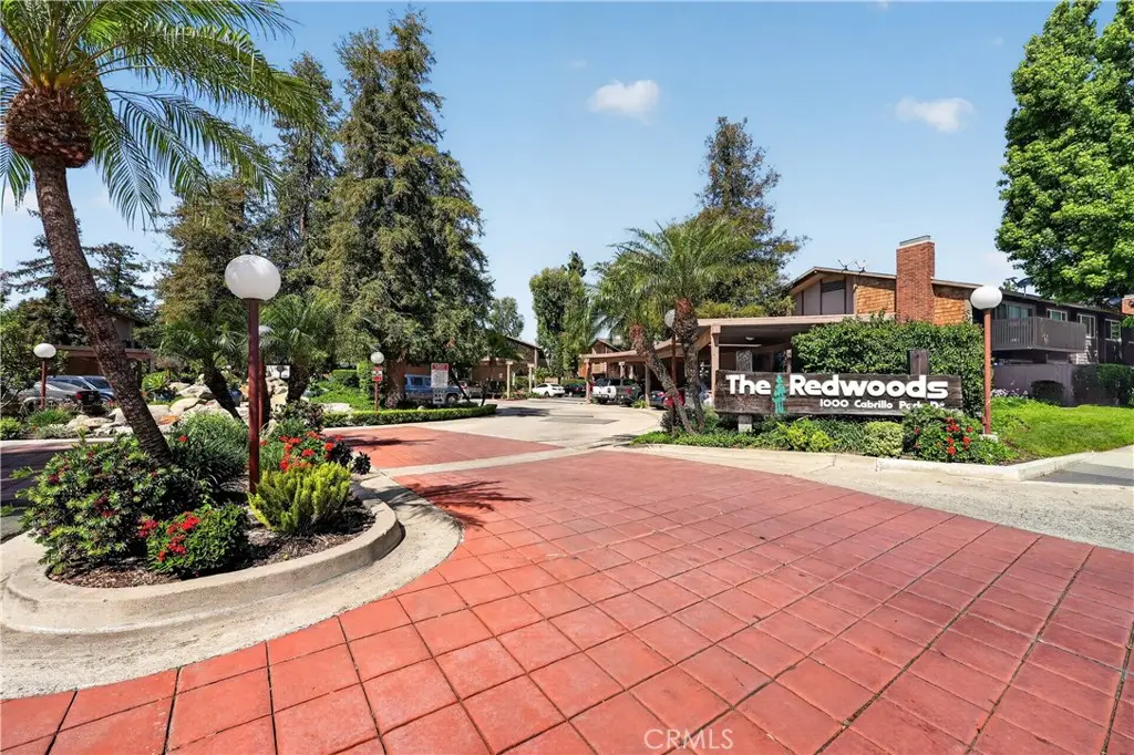 1062 Cabrillo Park, Santa Ana, CA 92701 - #1