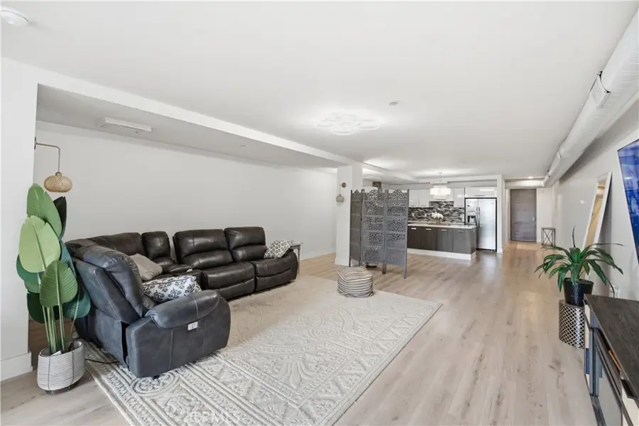 433 Pine Avenue #201, Long Beach, CA 90802 - #2