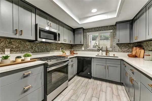 2101 E 21st, Signal Hill, CA 90755