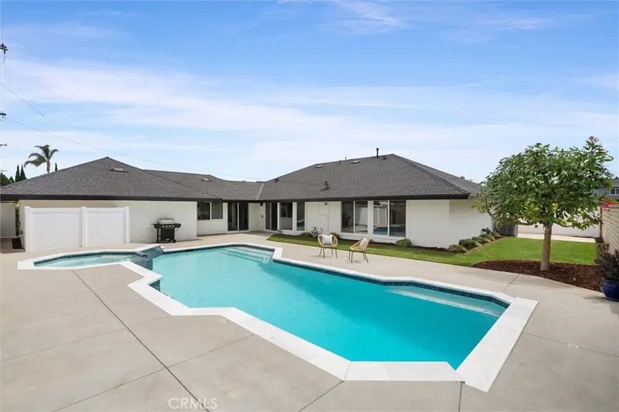 2904 Club House Road, Costa Mesa, CA 92626 - #3