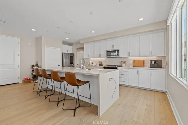 16289 Dawn Way #209, Tustin, CA 92782