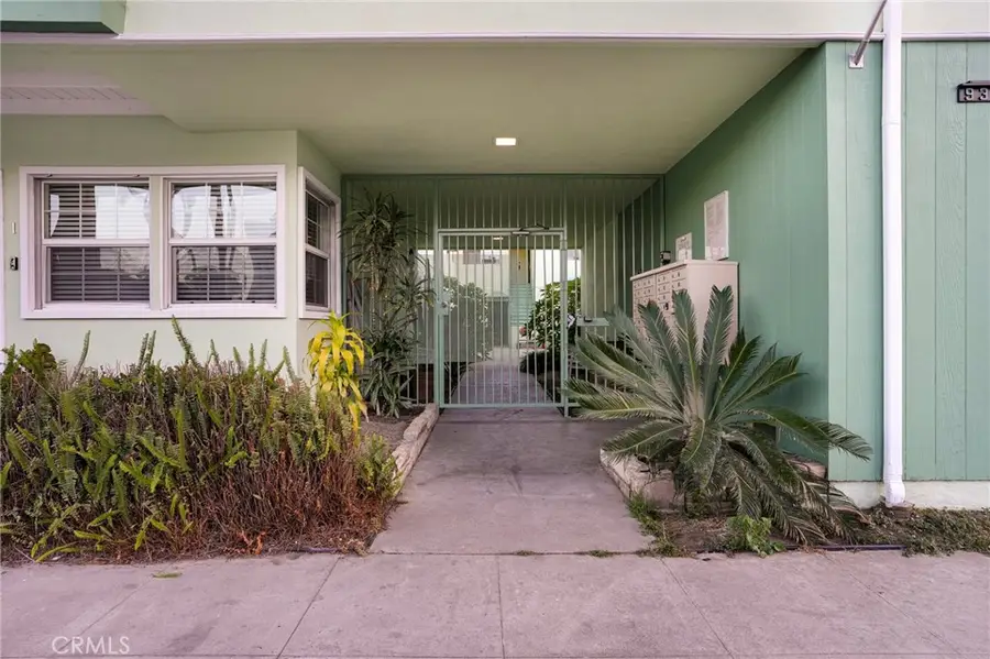 930 E 1st, Long Beach, CA 90802 - #2