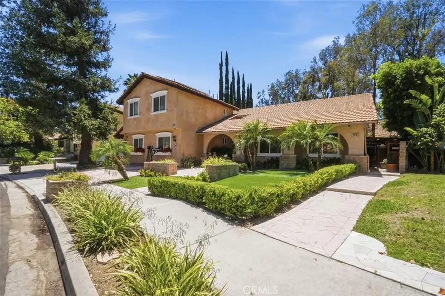 5047 Orrville Avenue, Woodland Hills, CA 91367 - #2