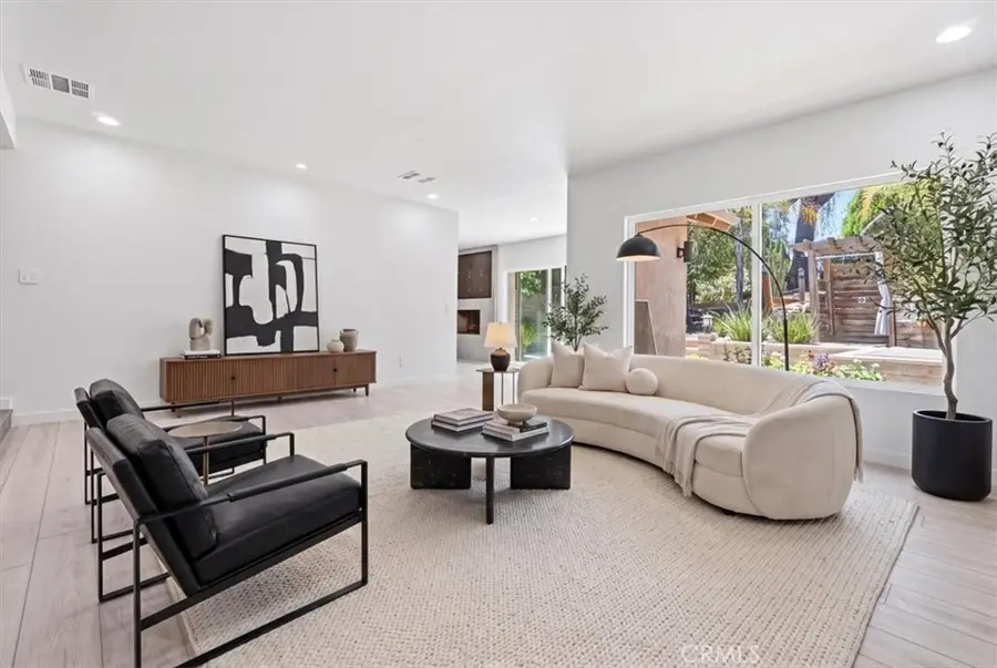 5047 Orrville Avenue, Woodland Hills, CA 91367 - #3