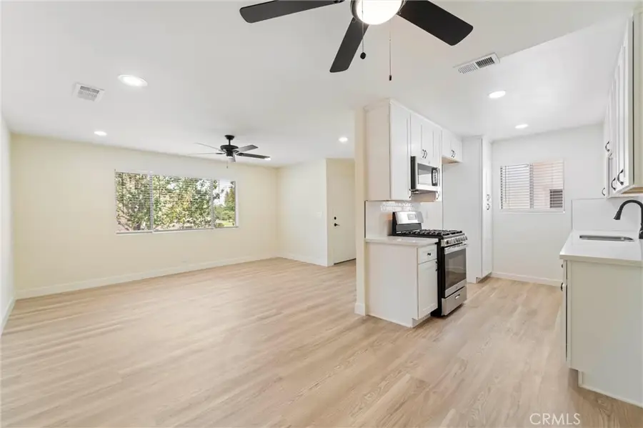 1382 Via Santiago #D, Corona, CA 92882 - #2