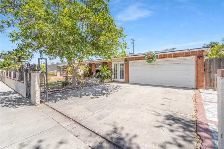 1401 S Joane Way, Santa Ana, CA 92704 - #3