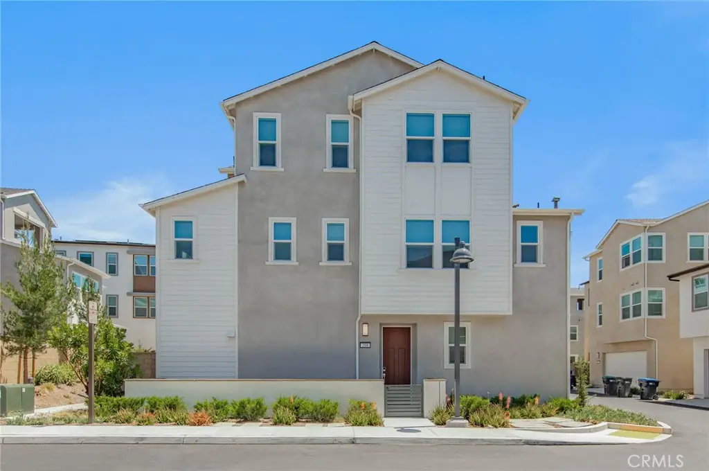 204 Yerba, Irvine, CA 92618 - #1