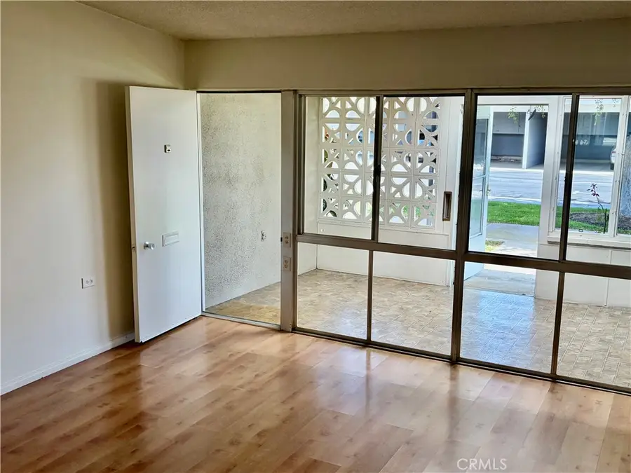 13920 Thunderbird Drive #7-I, Seal Beach, CA 90740 - #2