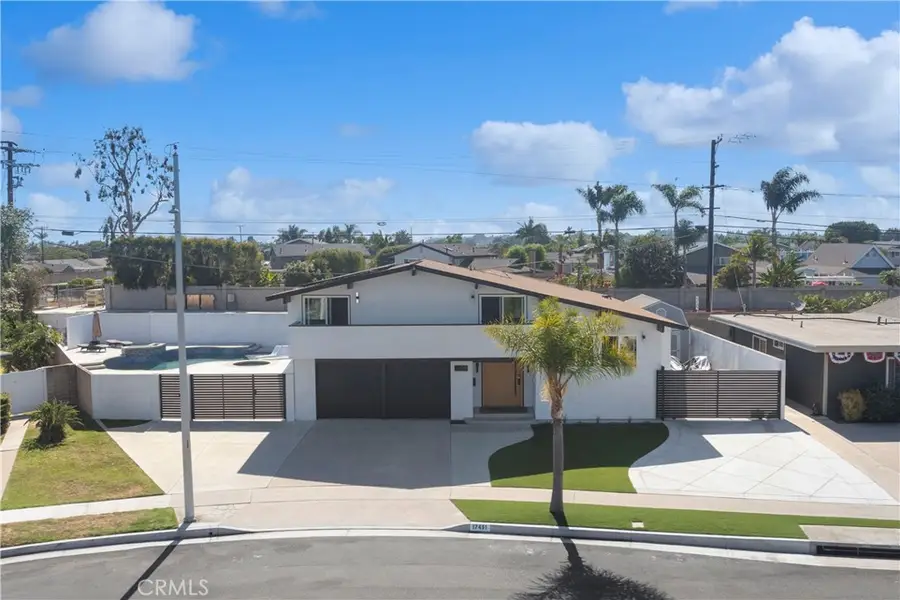 17451 Avalon, Huntington Beach, CA 92647 - #3