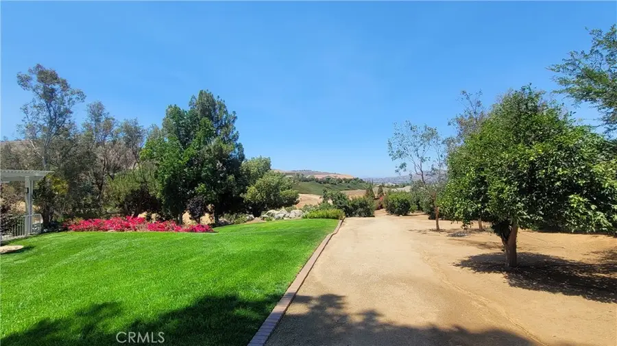 10851 Orchard View Lane, Riverside, CA 92503 - #3