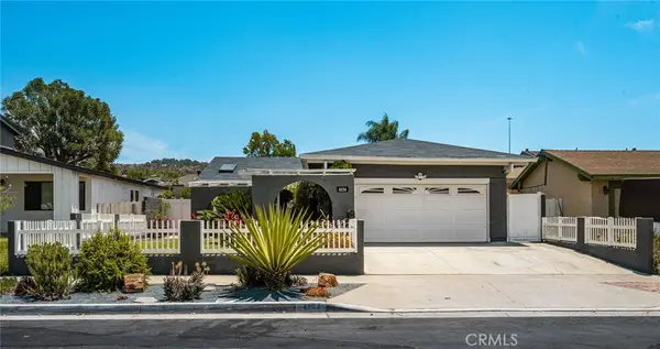 4154 E Fauna Avenue, Anaheim Hills, CA 92807
