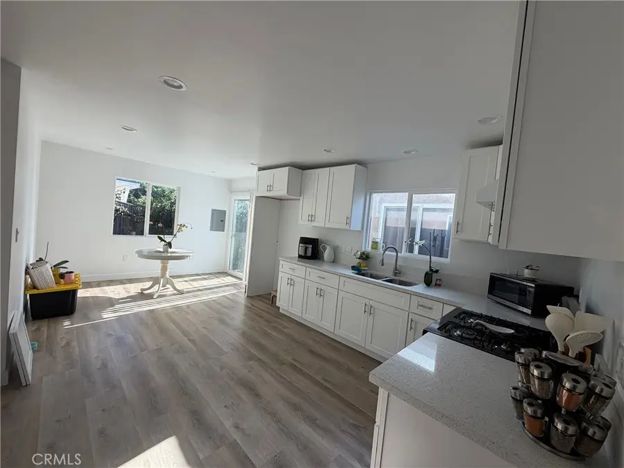 1621 S Diamond, Santa Ana, CA 92704 - #2