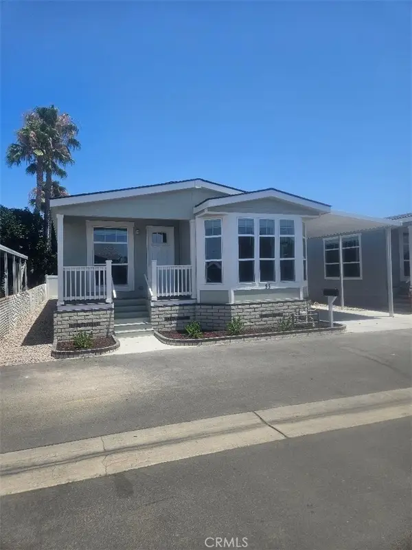 200 Grand Avenue N #55, Anaheim, CA 92801