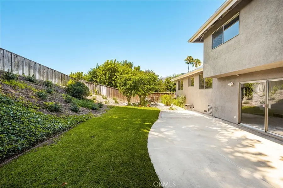 1877 Swan Circle, Costa Mesa, CA 92626 - #3