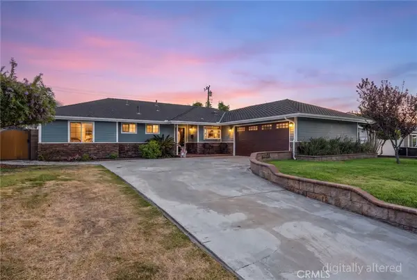 1040 El Mirador Drive, Fullerton, CA 92835