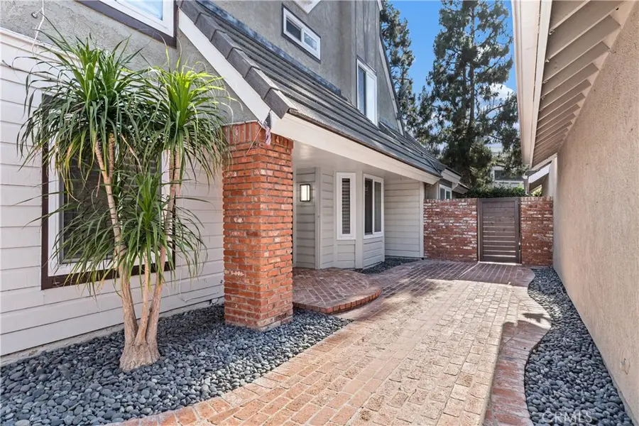 3413 Summerset, Costa Mesa, CA 92626 - #3