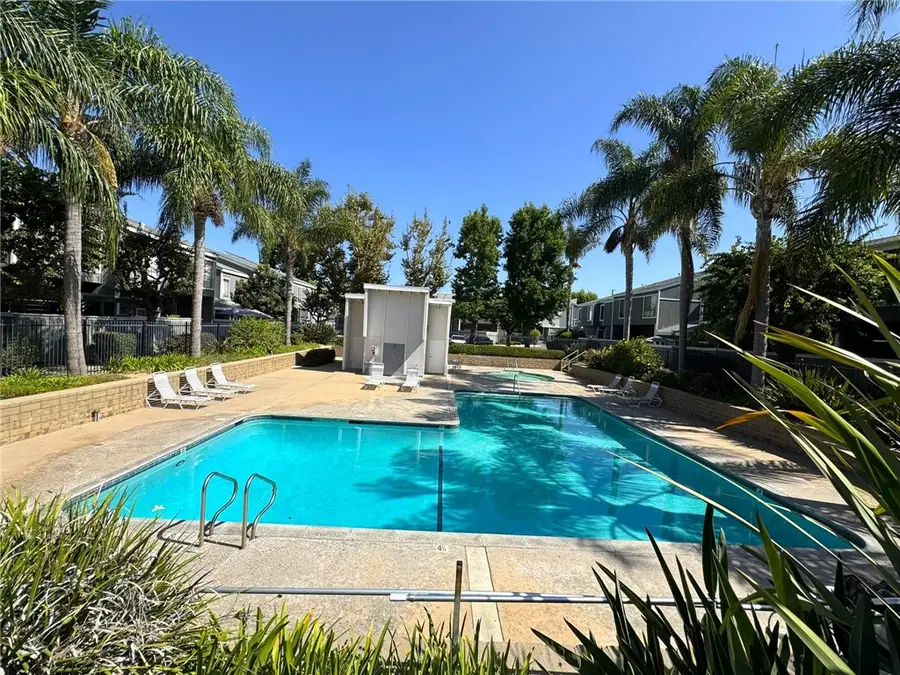 2710 W Segerstrom Avenue #F, Santa Ana, CA 92704 - #3