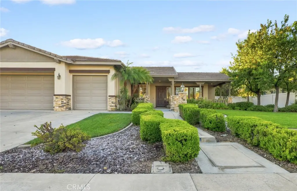41733 Hollister, Murrieta, CA 92562 - #1