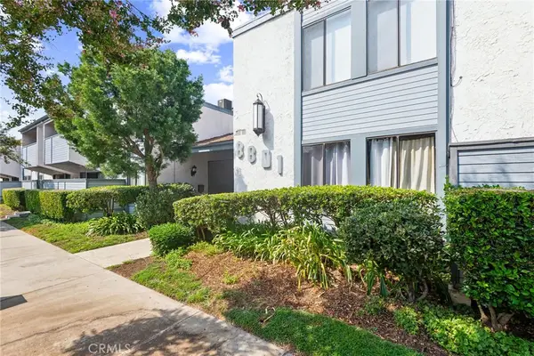 8801 Independence, Canoga Park, CA 91304