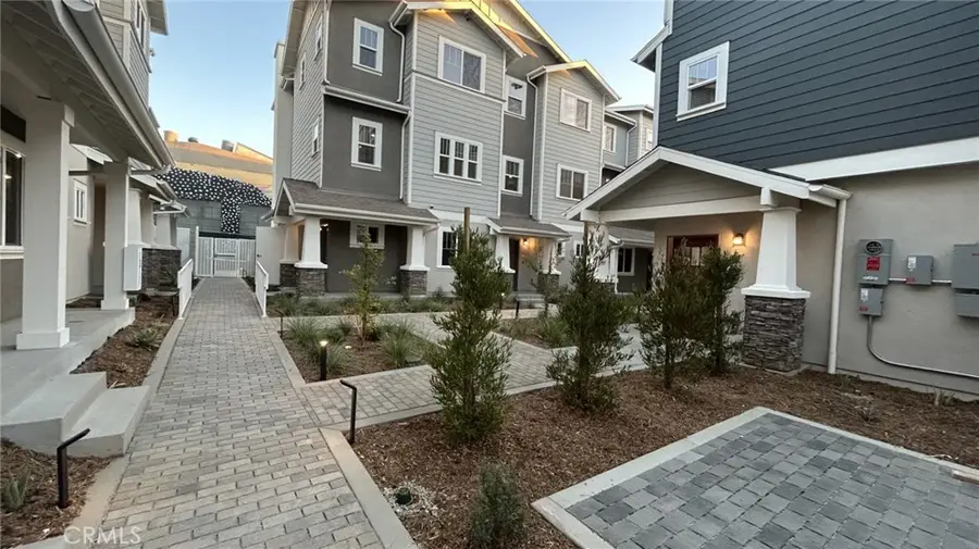 1336 Locust Avenue #3, Long Beach, CA 90813 - #2