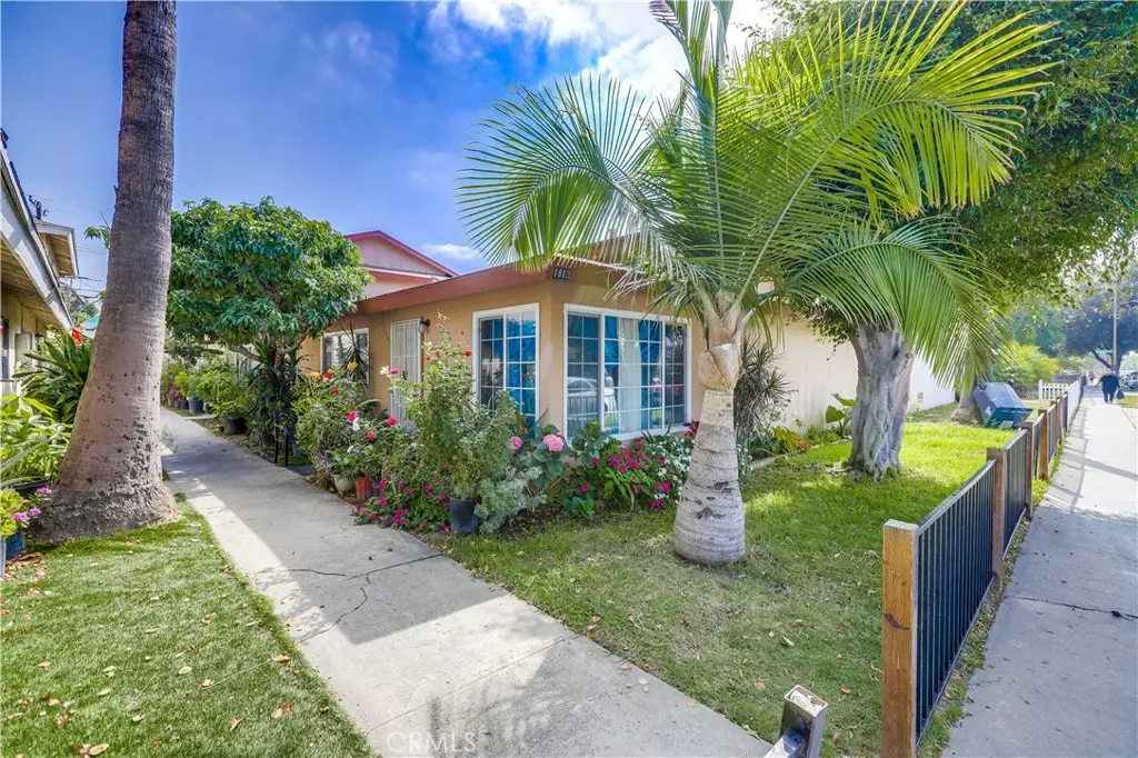 1813 Cedar, Santa Ana, CA 92707 - #1