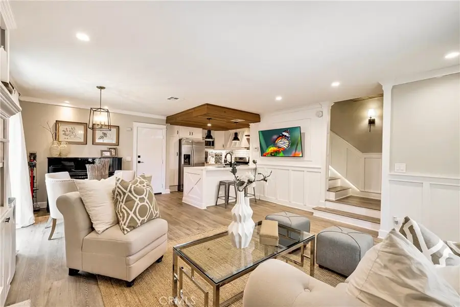 6431 Rugby Avenue #E, Huntington Park, CA 90255 - #3