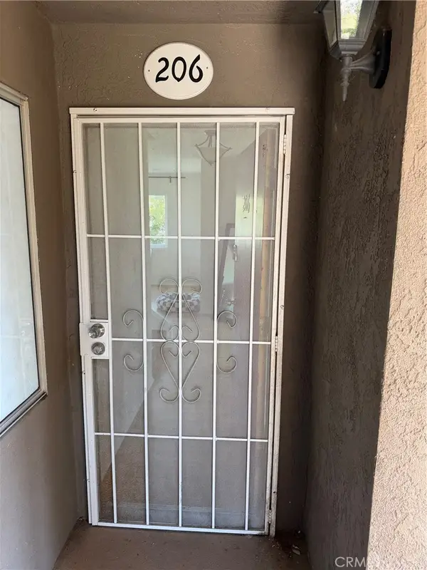 725 Coronado #206, Long Beach, CA 90804