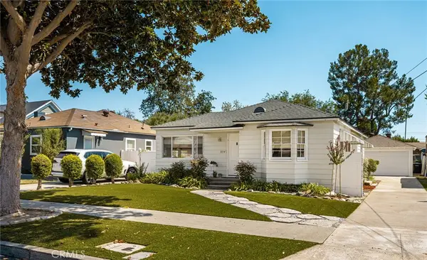 1034 E Palmyra, Orange, CA 92866