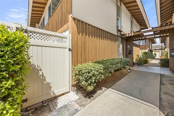 15500 Tustin Village #25, Tustin, CA 92780