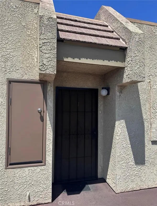 460 Salem #17, Glendale, CA 91203