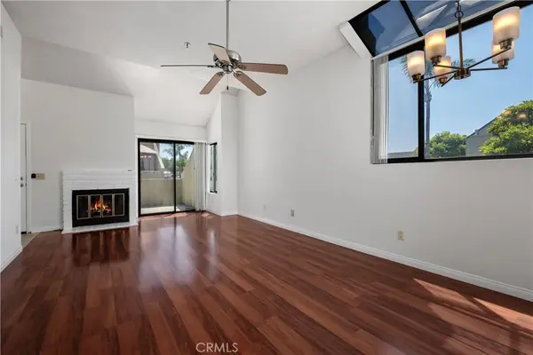 17652 Sergio Circle #202, Huntington Beach, CA 92647